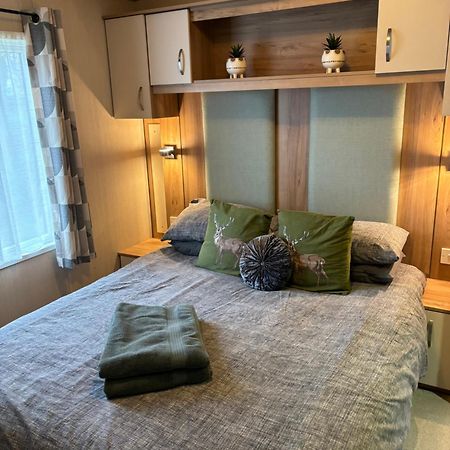 קרליסל Woodpecker Lodge, Camelot Holiday Park, Ca6 5Sz מראה חיצוני תמונה
