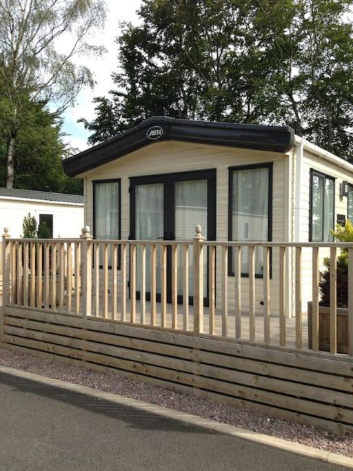 קרליסל Woodpecker Lodge, Camelot Holiday Park, Ca6 5Sz מראה חיצוני תמונה